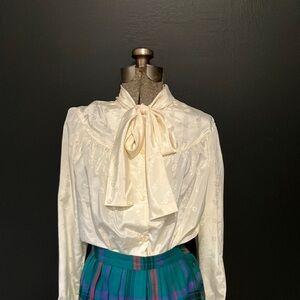 Vintage California Hobbitt Embroidered Satin Blouse Size 11